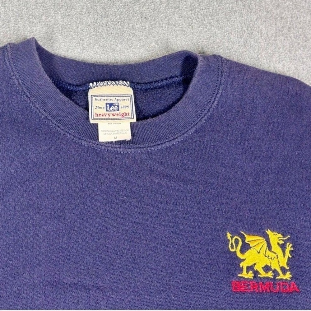 Vintage Lee Ultraweight Mens M Navy Blue Crewneck Sweatshirt Bermuda